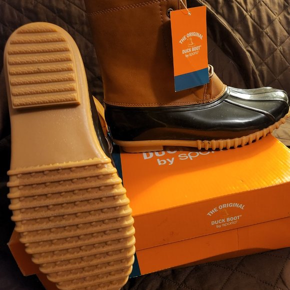 New Duck Boots size 8 - Picture 3 of 3